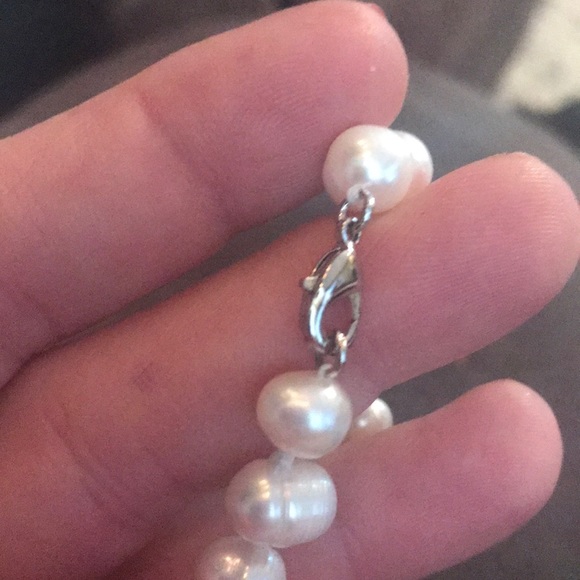 18” freshwater pearls - Picture 3 of 4